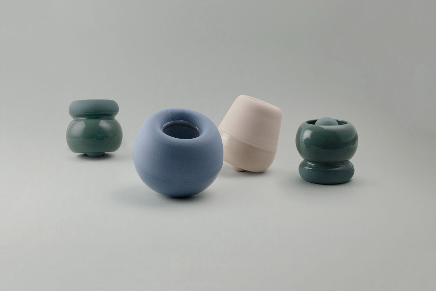 Pivot ceramic collection